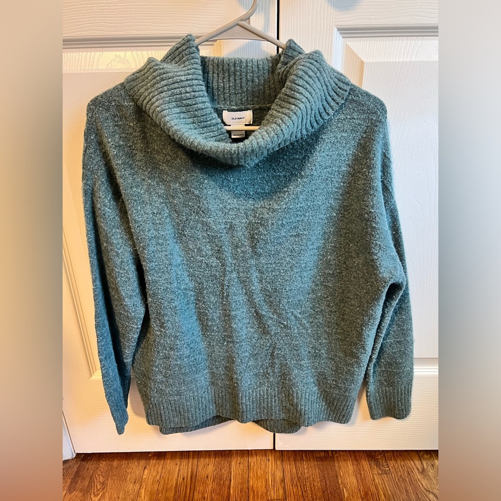 Women’s sweater